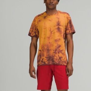 LULULEMON Metal Vent Tech Short Sleeve 2.0
Disconnect Marble Dye Soleil